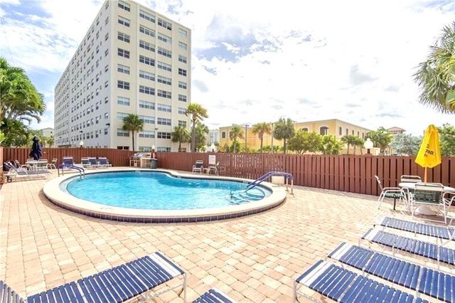 2555 NE 11th Street 104, Fort Lauderdale, FL 33304