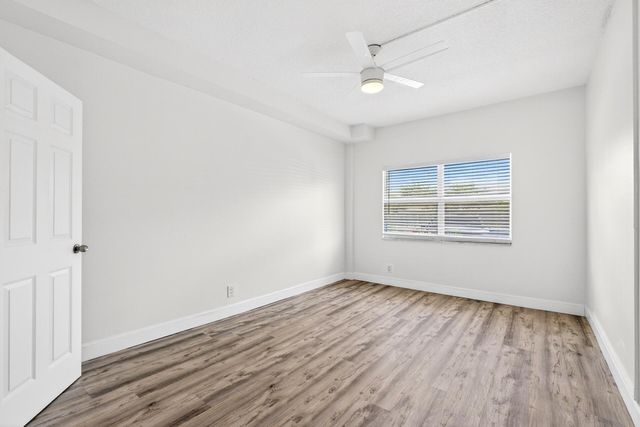 2555 NE 11th Street 104, Fort Lauderdale, FL 33304