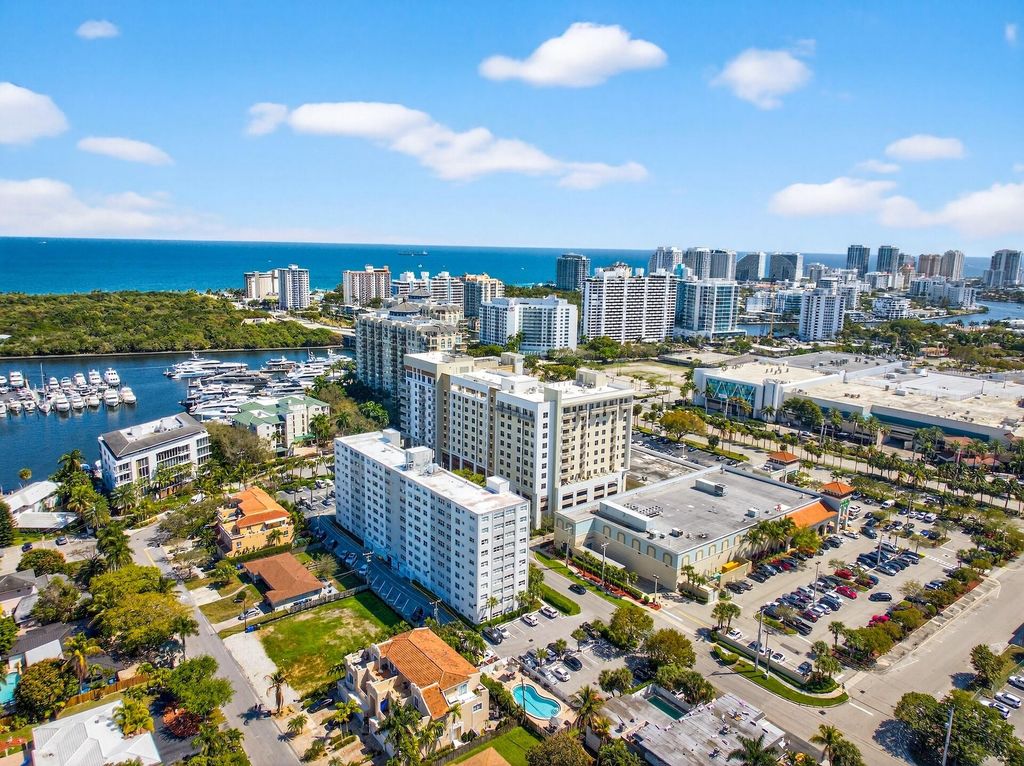 2555 NE 11th Street 104, Fort Lauderdale, FL 33304