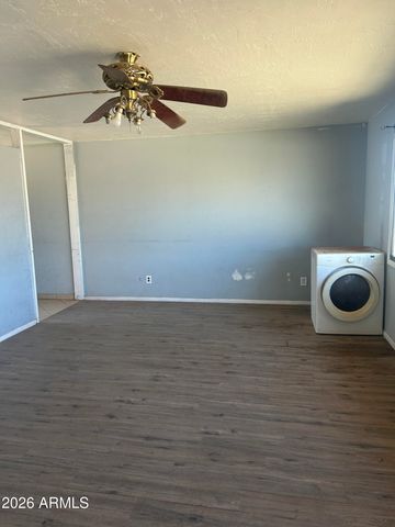 5421 S 44TH Place, Phoenix, AZ 85040