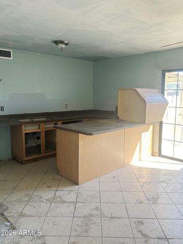 5421 S 44TH Place, Phoenix, AZ 85040