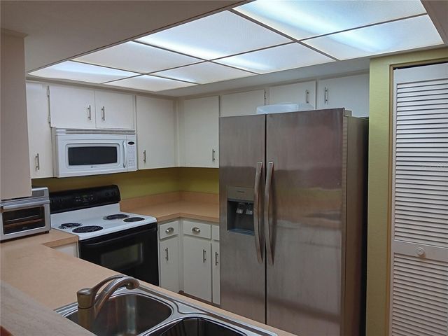 8150 BRADDOCK CIRCLE 3, Port Richey, FL 34668