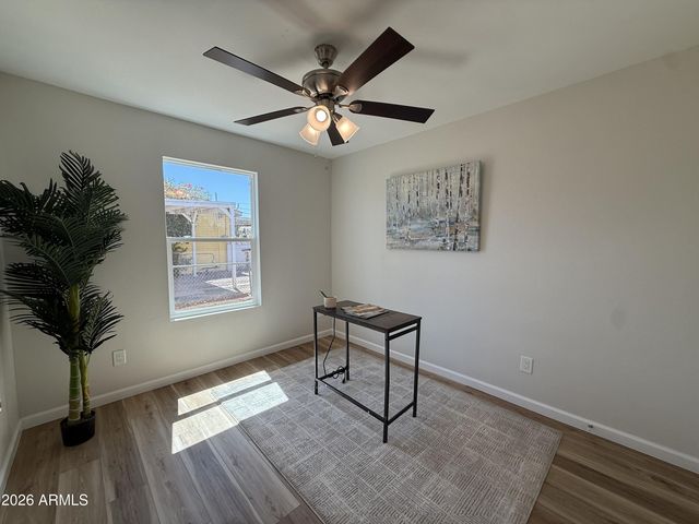 209 E JONES Avenue, Phoenix, AZ 85040