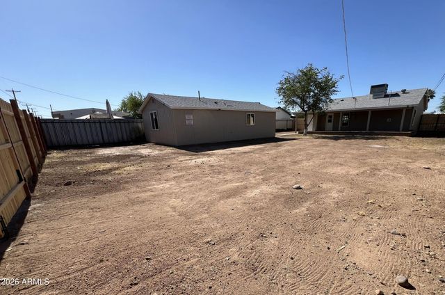 209 E JONES Avenue, Phoenix, AZ 85040