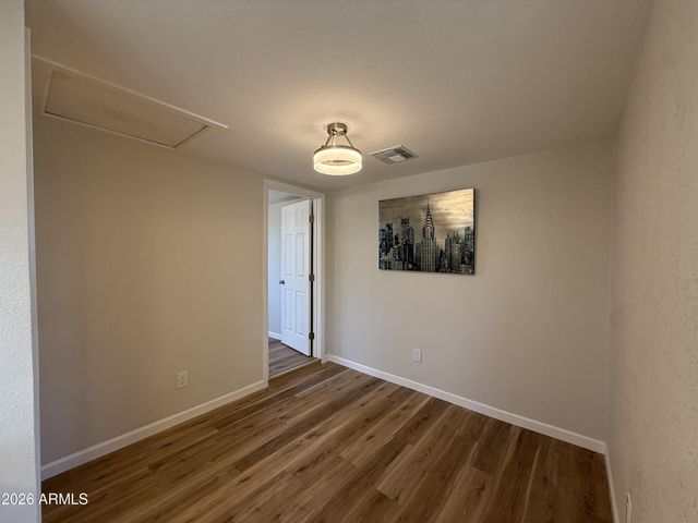 209 E JONES Avenue, Phoenix, AZ 85040