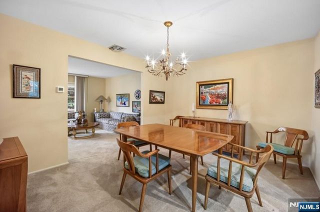 19 Bear Brook Lane, Livingston, NJ 07039