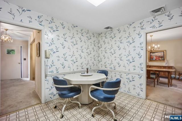 19 Bear Brook Lane, Livingston, NJ 07039