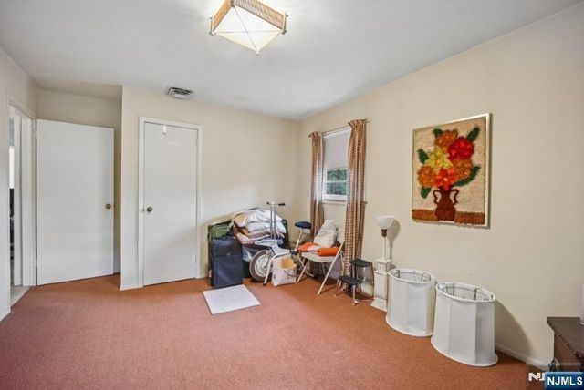19 Bear Brook Lane, Livingston, NJ 07039