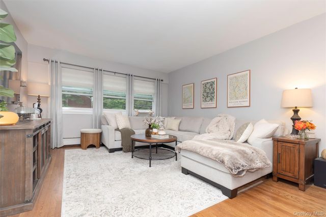 10 Fieldstone Drive 333, Hartsdale, NY 10530