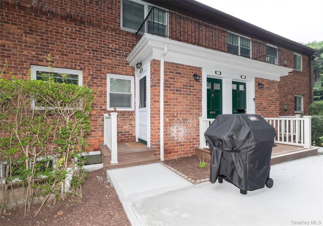 10 Fieldstone Drive 333, Hartsdale, NY 10530