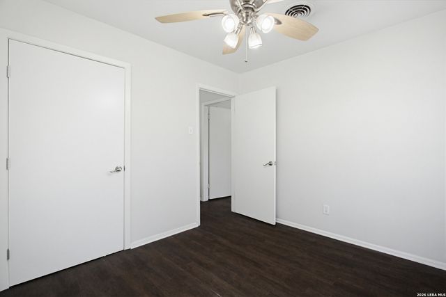 2125 E Lawndale Dr, San Antonio, TX 78209