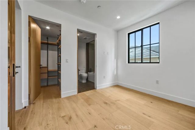 10352 Riverside Drive 203A, Toluca Lake, CA 91602