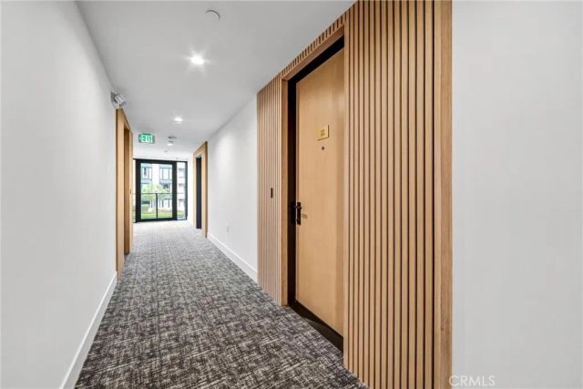 10352 Riverside Drive 203A, Toluca Lake, CA 91602