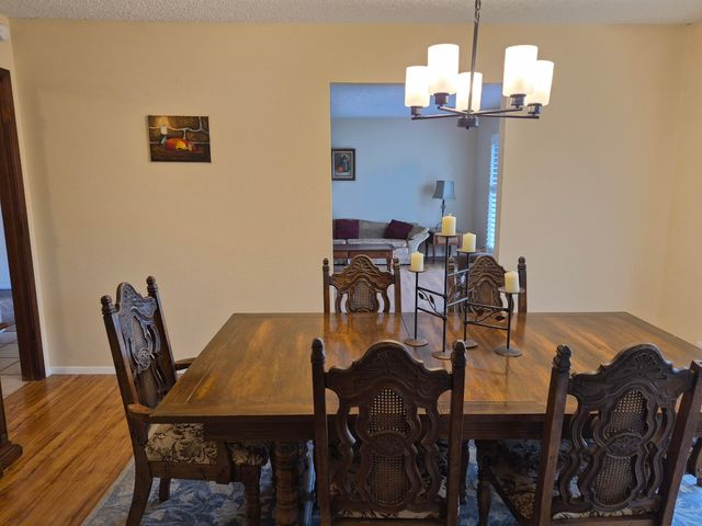 1020 Stuart Road NW, Albuquerque, NM 87114
