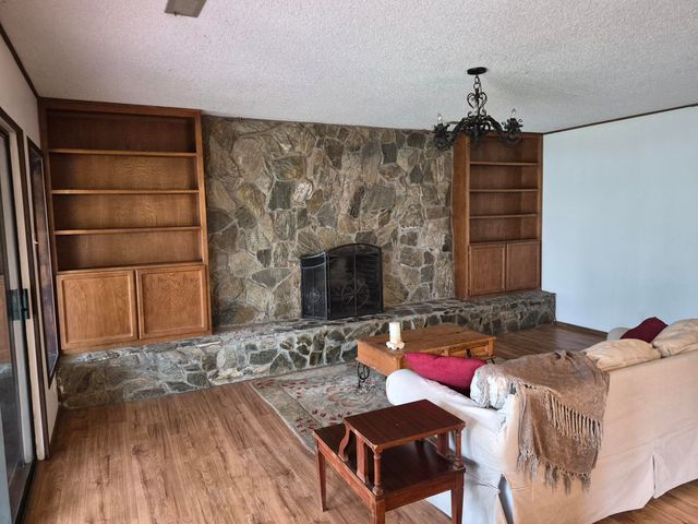 1020 Stuart Road NW, Albuquerque, NM 87114