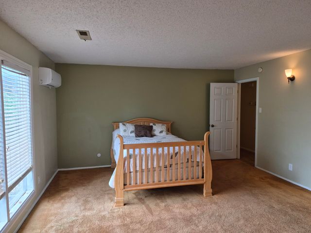 1020 Stuart Road NW, Albuquerque, NM 87114