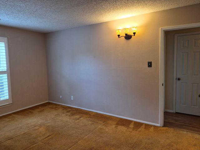 1020 Stuart Road NW, Albuquerque, NM 87114