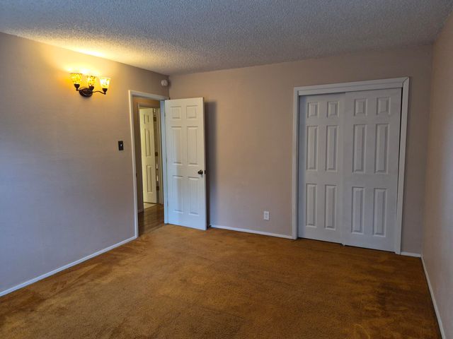 1020 Stuart Road NW, Albuquerque, NM 87114