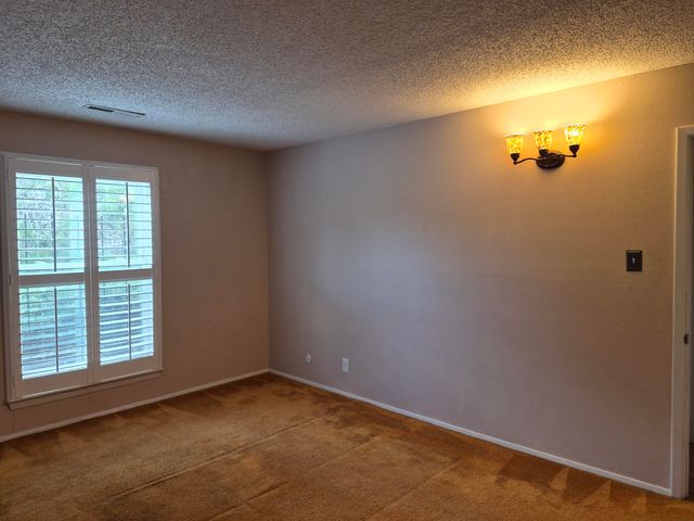 1020 Stuart Road NW, Albuquerque, NM 87114