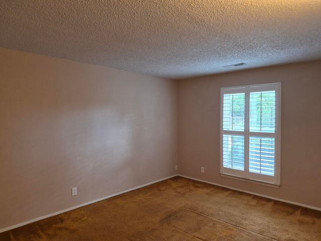 1020 Stuart Road NW, Albuquerque, NM 87114