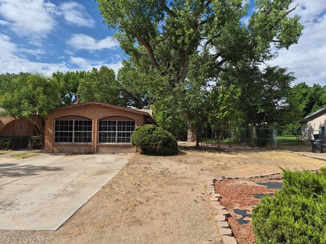 1020 Stuart Road NW, Albuquerque, NM 87114