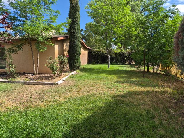 1020 Stuart Road NW, Albuquerque, NM 87114