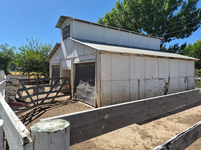 1020 Stuart Road NW, Albuquerque, NM 87114