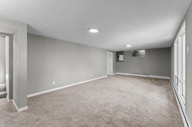 7008 35th Avenue N, Crystal, MN 55427