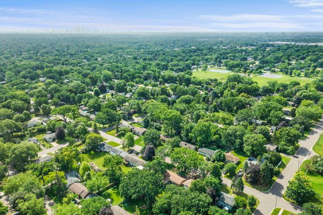 7008 35th Avenue N, Crystal, MN 55427