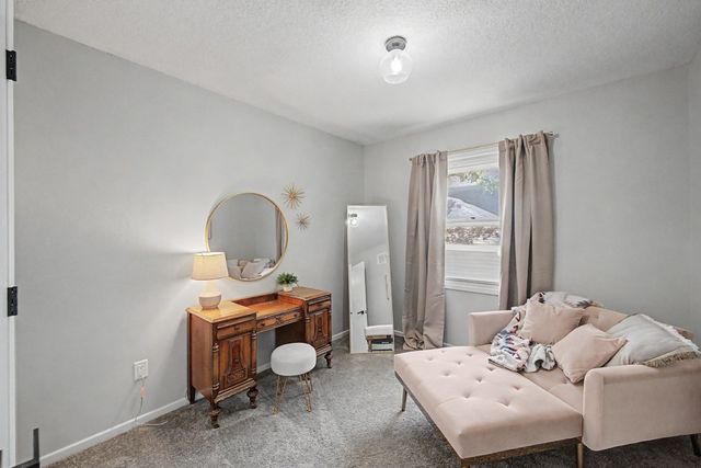 412 25th Avenue SW, Altoona, IA 50009