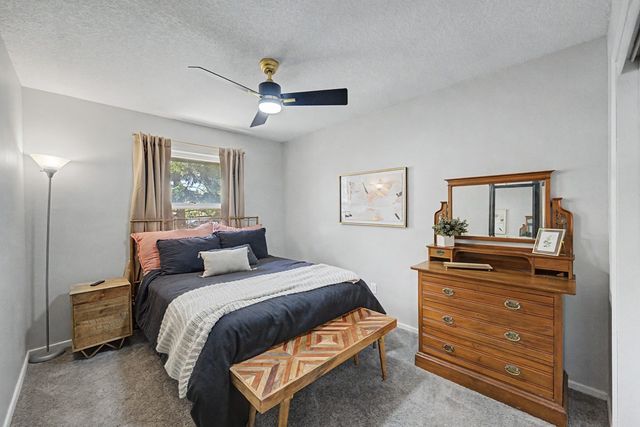 412 25th Avenue SW, Altoona, IA 50009