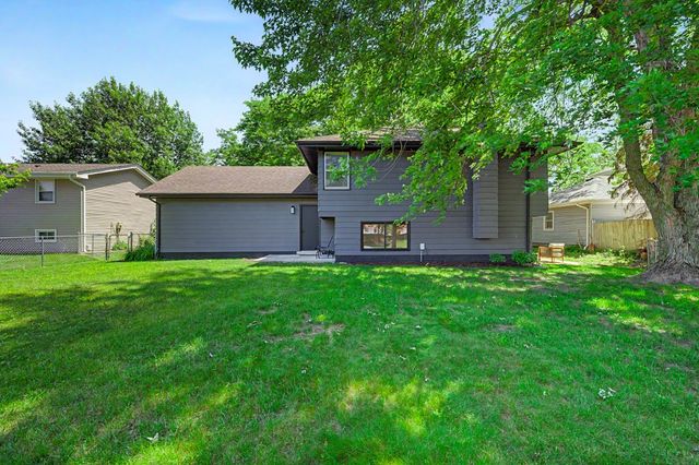 412 25th Avenue SW, Altoona, IA 50009