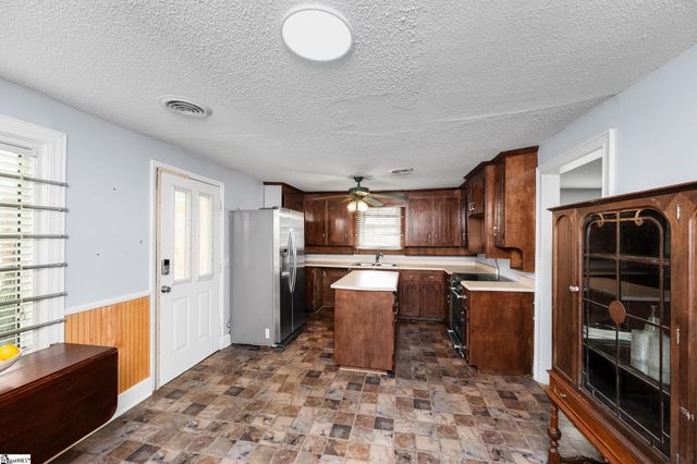 13 Meadors Avenue, Greenville, SC 29605