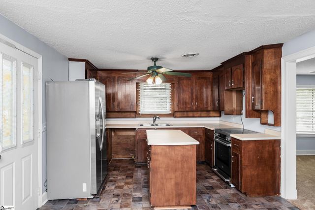 13 Meadors Avenue, Greenville, SC 29605