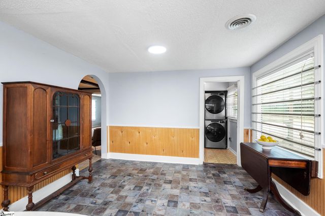 13 Meadors Avenue, Greenville, SC 29605