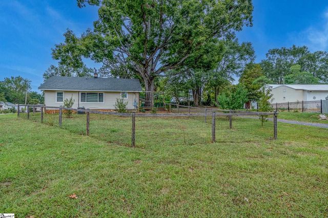 13 Meadors Avenue, Greenville, SC 29605