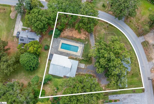 13 Meadors Avenue, Greenville, SC 29605