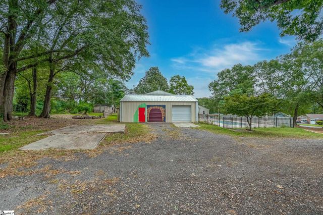 13 Meadors Avenue, Greenville, SC 29605