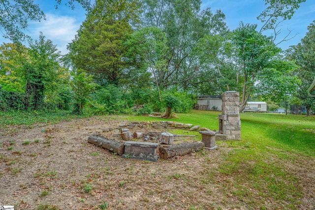 13 Meadors Avenue, Greenville, SC 29605