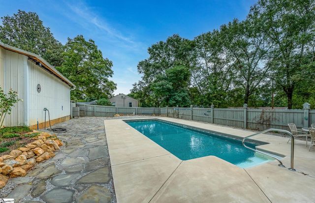13 Meadors Avenue, Greenville, SC 29605