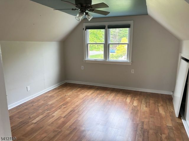 3 Ridgeview Rd, Newton Town, NJ 07860