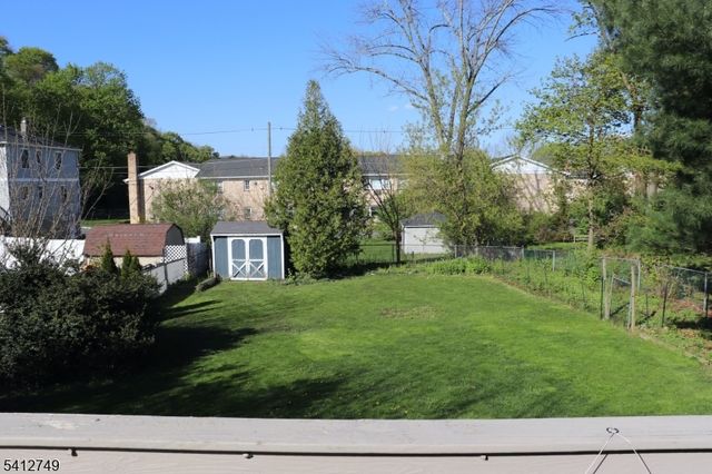 3 Ridgeview Rd, Newton Town, NJ 07860