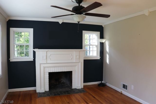 3 Ridgeview Rd, Newton Town, NJ 07860