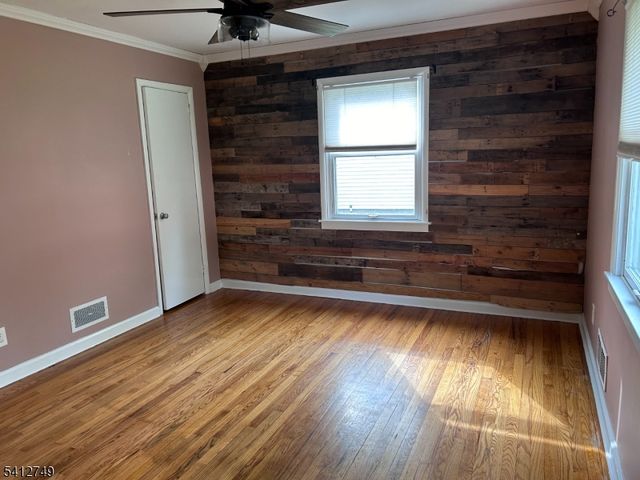 3 Ridgeview Rd, Newton Town, NJ 07860