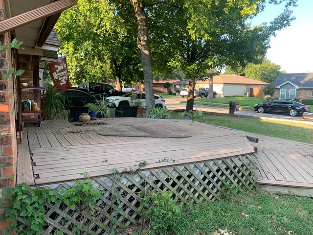 2744 Meadow Green, Bedford, TX 76021