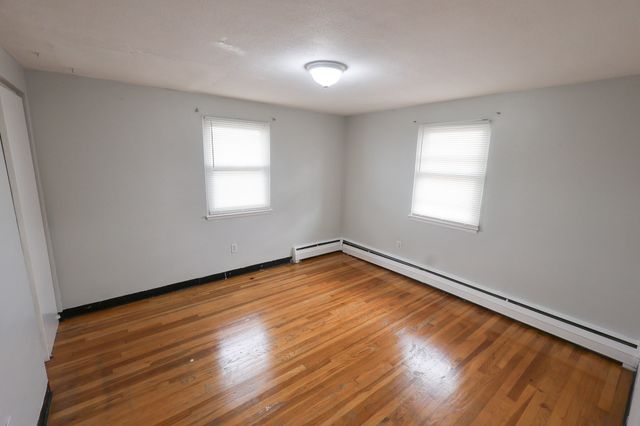 12 Essex Street 6, Quincy, MA 02171