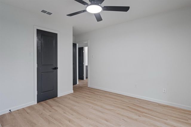 1700 Deep Wood DR, Round Rock, TX 78681