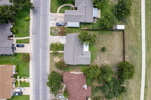 1700 Deep Wood DR, Round Rock, TX 78681