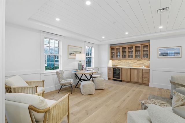 2 Mariner Way, Nantucket, MA 02554