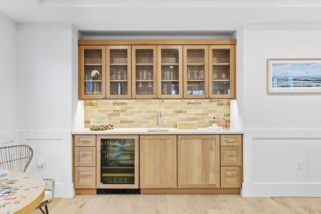 2 Mariner Way, Nantucket, MA 02554